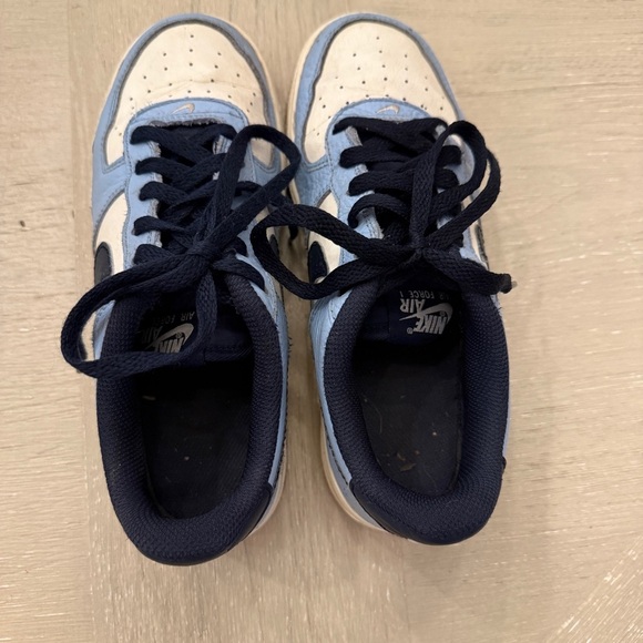 Nike Kids Sneakers in Navy Blue Tarheel Blue for school and fall low-top - Picture 5 of 6